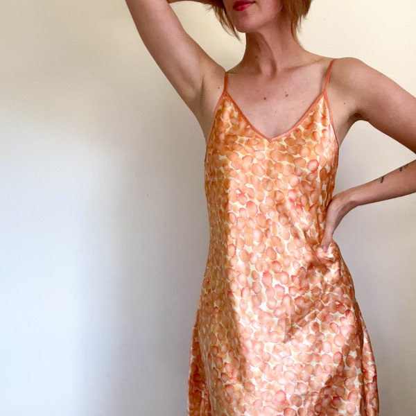 90s vintage watercolor dots night gown / Inner Most / peach and orange dot / adjustable straps / polyester satin / size small