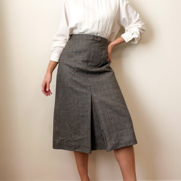 70s gray wool blend skirt / gray brown plaid check / high waisted / midi skirt / kick pleat / a line / dark academia / size 8
