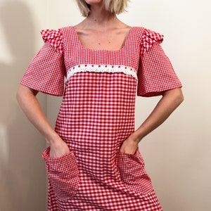 70s Vintage Red Gingham Prairie Dress / Red White Check / Ruffle Trim / 70s Maxi Dress / Size Medium