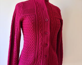 Vintage LL Bean 100 % cardigan / Décolleté effet / Plusieurs points de tricot / Bordeaux framboise foncé / Petit