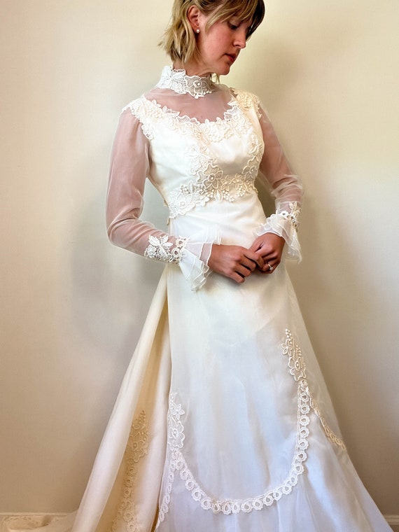 Vintage 1970s Ivory Moiré Taffeta Backless Gown