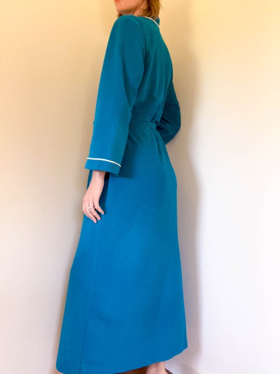 70s vintage princess cut velour dress robe / vani… - image 4