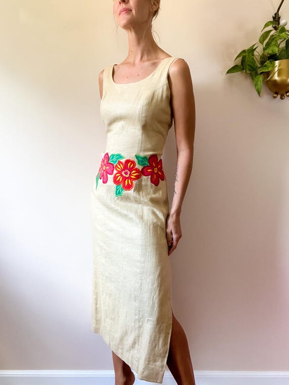 90s Vintage Linen Pencil Dress / Embroidered Tropical Flowers / Pencil Fit / Sleeveless / Size 2 90s Vintage Linen Pencil Dress / Embroidered Tropical Flowers / Pencil Fit / Sleeveless / Size 2
