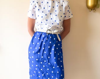 Robe crayon Années 80 bleu et blanc à pois / Taille élastique / Polyester crêpe léger / Taille S