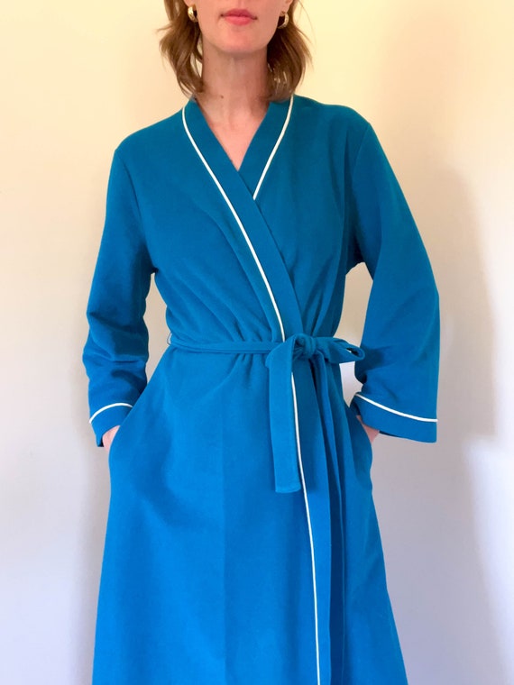 70s vintage princess cut velour dress robe / vani… - image 2