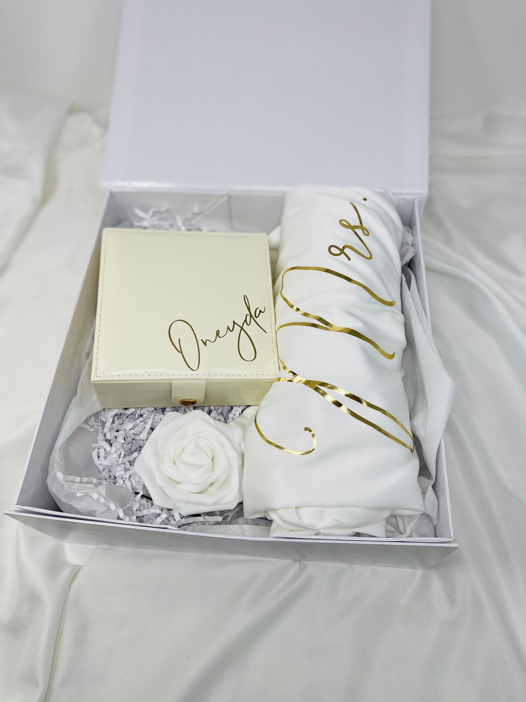 Bridal Shower Gift Engagement Gift Box Gift for Bride Bride - Etsy