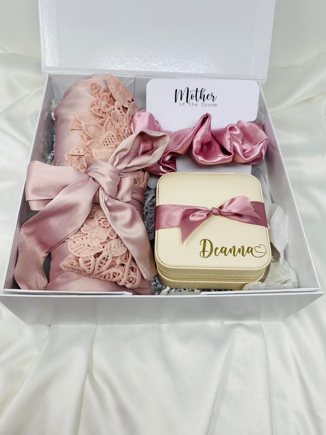 Mother of the Bride Gift Box, Mother of the Groom Gift Ideas, Complete Gift Set, Personalized