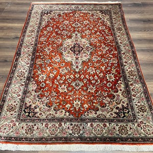 ペルシャ シルク ラグ 5x7、シルク オン シルク カーペット、花柄メダリオン バード、バーント オレンジ クリーム、高 KPSI 非常に上質なヴィンテージ オーセンティック オリエンタル カーペット