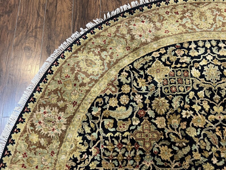 Indo Persian Round Rug 8x8 Ft Vintage Hand Knotted 8 Ft Large Etsy