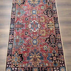 Karastan Rug 3x5 Williamsburg Kirman Vase #557, Wool