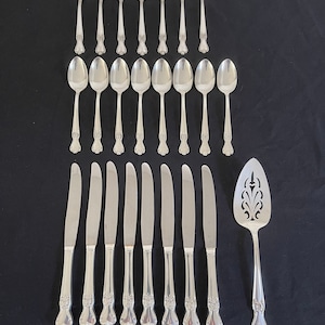 24pc Silverplated Old Company Plate Flatware, Signature by International Silver, 1960