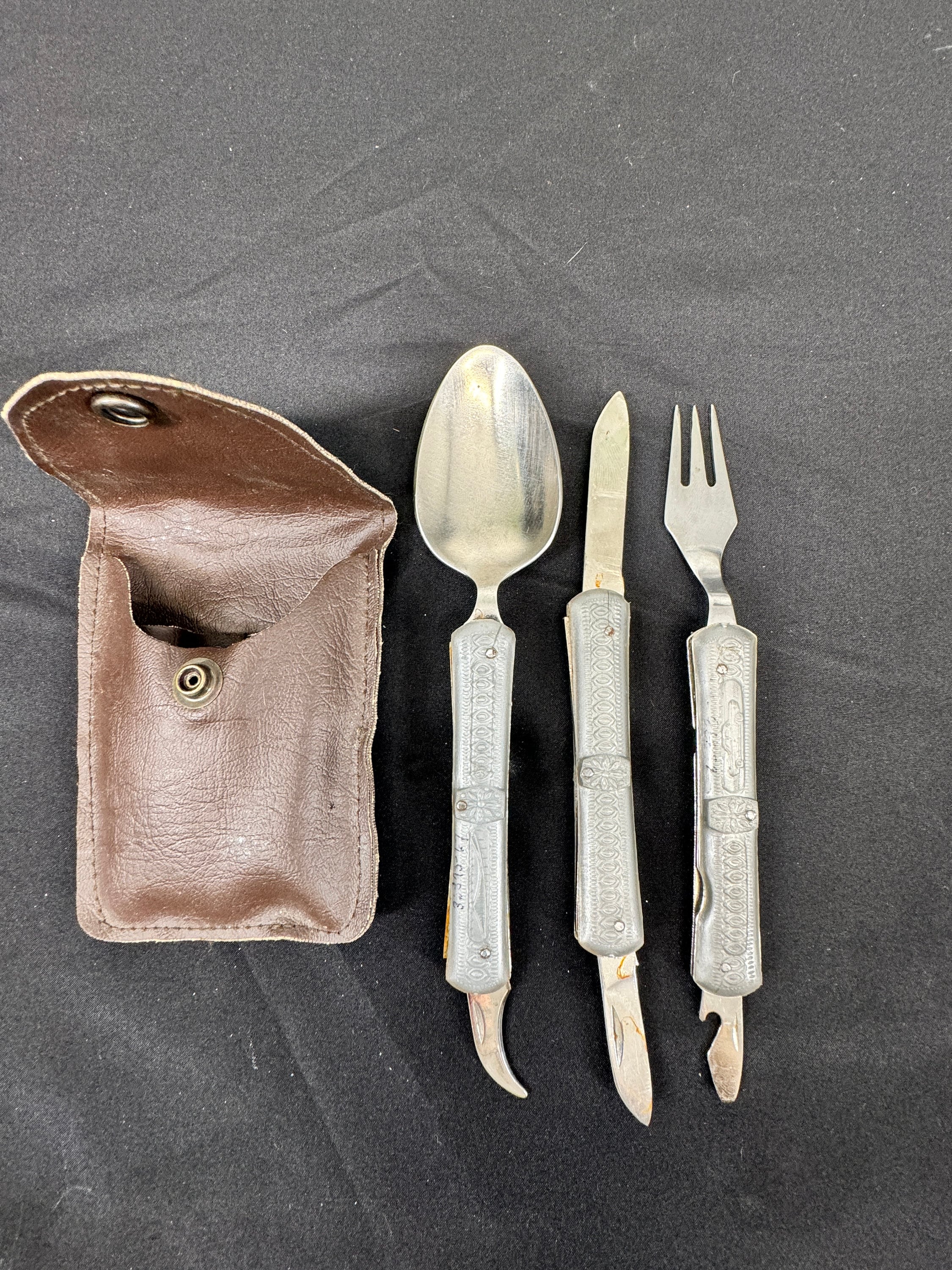 Dropship 8 Pieces Travel Flatware Set, Portable Stainless Steel Utensils Set,  Knife Fork Spoon Chopsticks Straw With Zipper Case to Sell Online at a  Lower Price