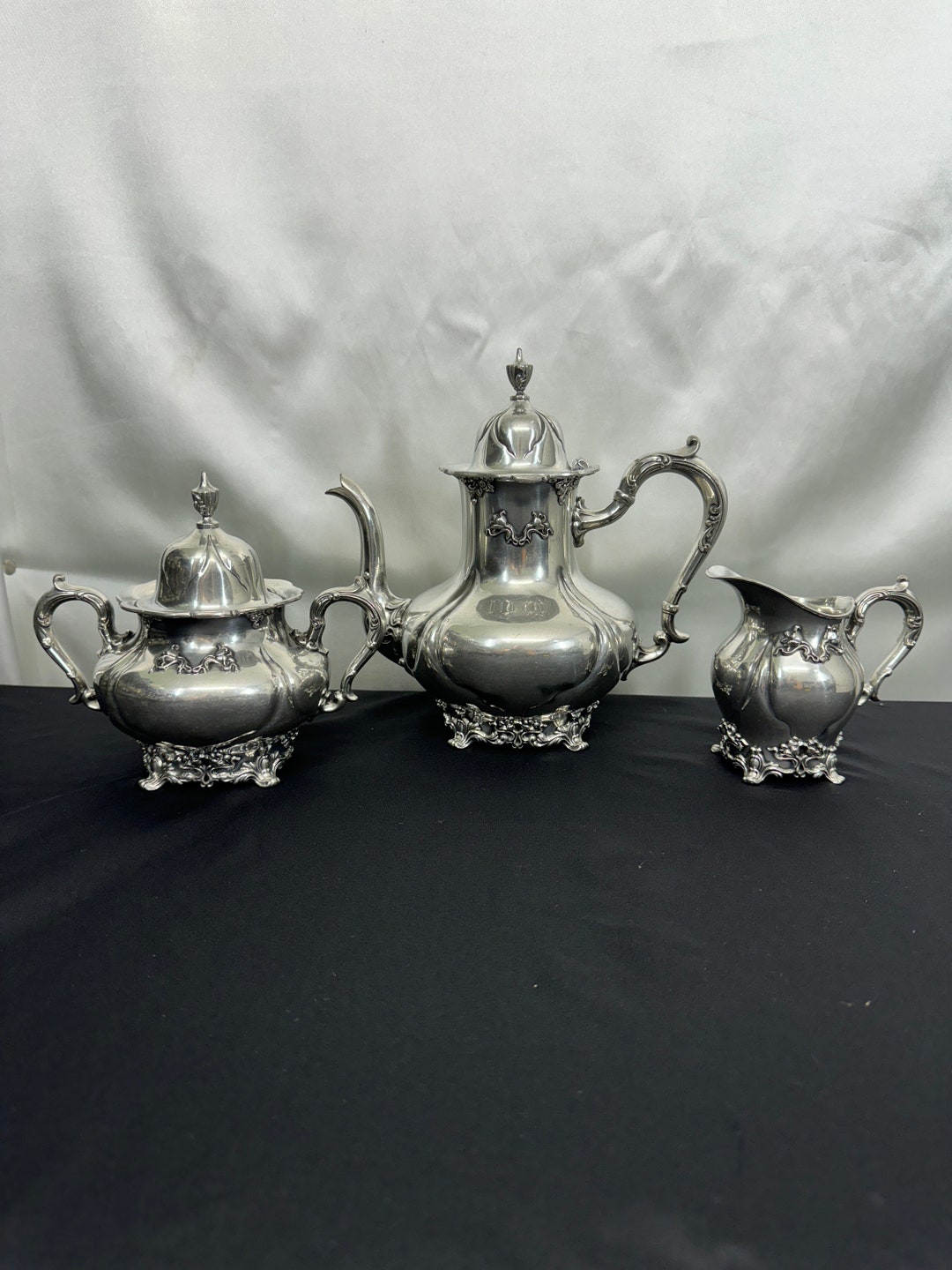 3pc Vintage Silver Plated Tea Set by Derby Silver Co., 1605 is the