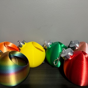 3D Printed Christmas Ornament Candy Dish: Holiday Centerpiece (6x6x6 inches)