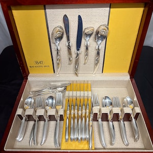 1847 Rogers Bros Flair Set di posate placcate argento, 56 pezzi