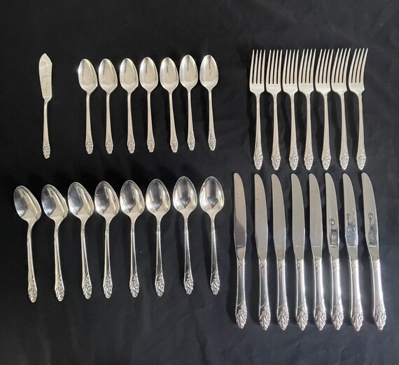 Oneida silver deals plated flatware