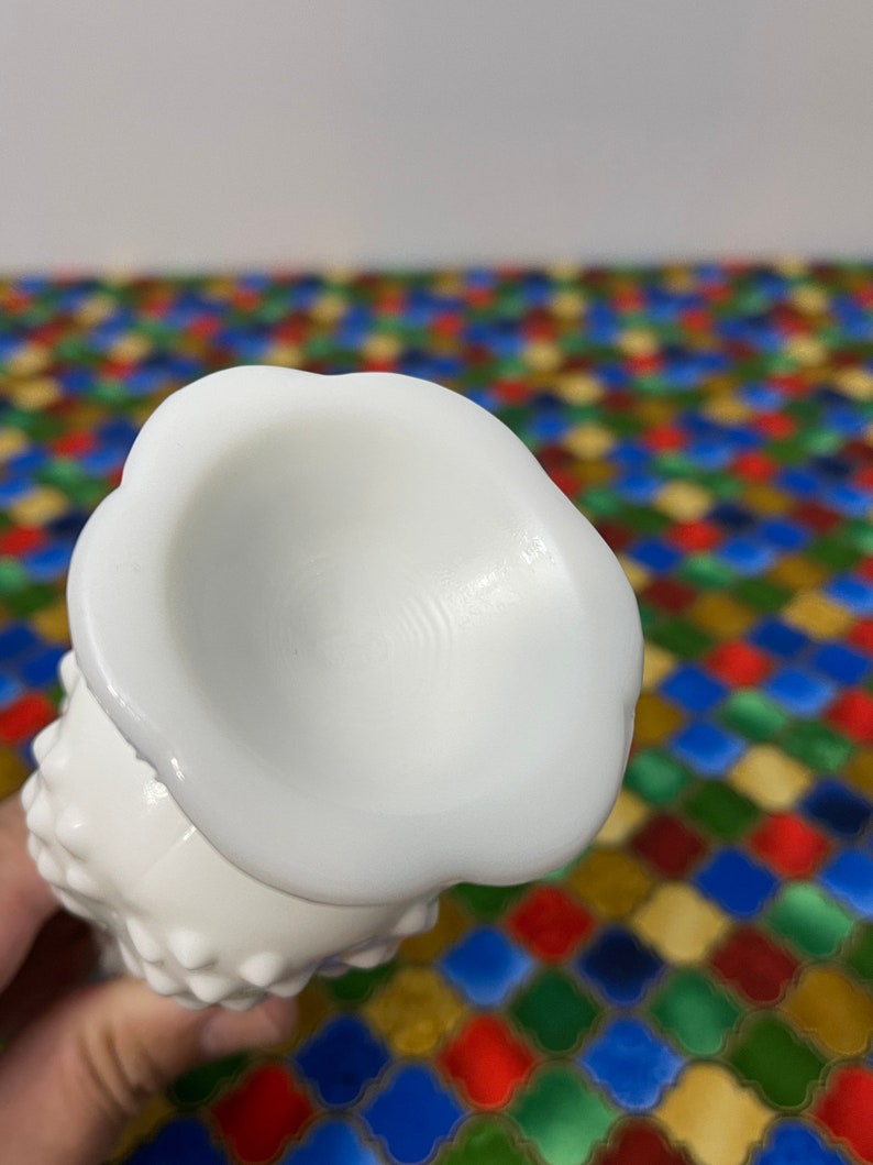 in mint condition Fenton Hobnail Milk Glass Vase with Ruffled Rim
