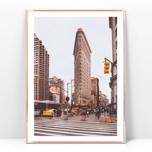 Printable photo of the Flatiron Building in Manhattan, New York City digital print, Instant download