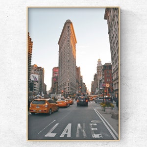 Printable photo of the Flatiron Building in Manhattan, New York City digital print, Instant download