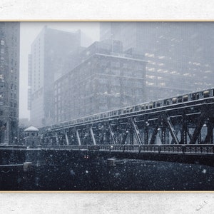 Download printable photo Chicago winter train black and white digital print