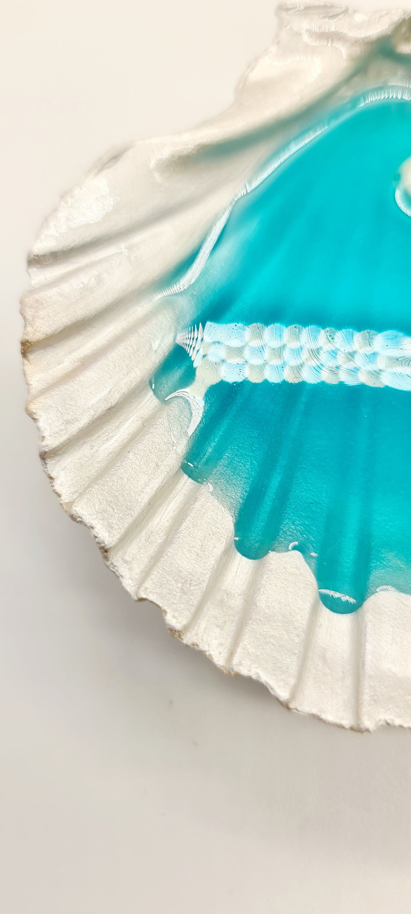 Trinket Shell Aqua Resin Jewelry Dish Bespoke Jewelry Gift - Etsy.de