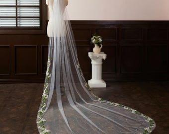 Lace Edge Veil, Green Leaf Flower Veil, Cathedral Pearls Wedding Veil, Lace Bridal Veil, Chapel Wedding Veil, Celestial Lace Embroidery Veil