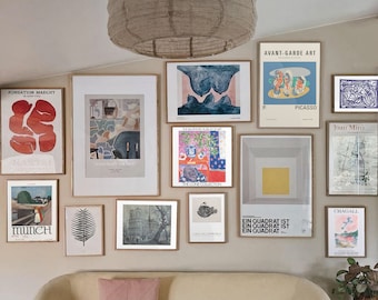 Ensemble d'art mural éclectique : 13 affiches d'art physique / Avec option encadré