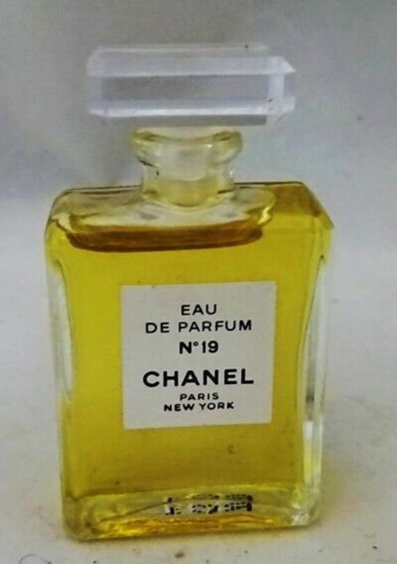 Chanel no 8 perfume hotsell