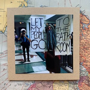 Texas Bathroom Bill - Moses mit "Let My People Go to the Bathroom" Gebote - blanko handgemachte 5x5 Karte mit Gratis Stempel inklusive