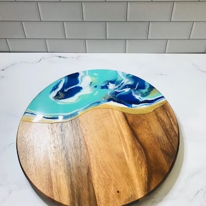 MADE TO ORDER - Epoxy resin painted lazy Susan, blue, green, white gold, home decor, centerpiece, housewarming, Birthday gift,