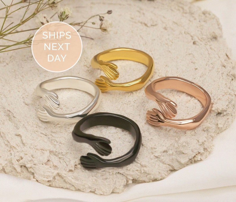 Hug Ring Couple Love Hugging Hand Stackable Ring, Friendship Engraved Ring, Couple Ring, Cute Custom Ring, Hug Rings, Love Ring Set 