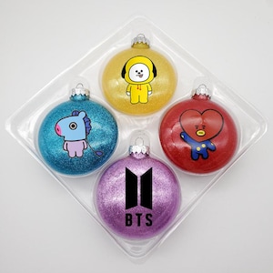 K-Pop Personalized Glass Glitter Christmas Ornament