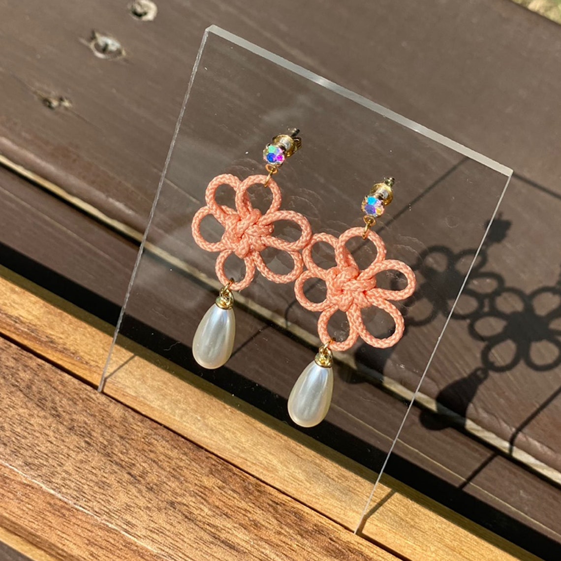 Traditional Korean Knot Earrings / HANBOK Jewelry / Etsy UK