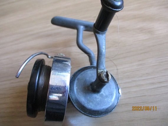 A Vintage Hardy Hardex Threadline Fishing Reel Number 1 MK 11 