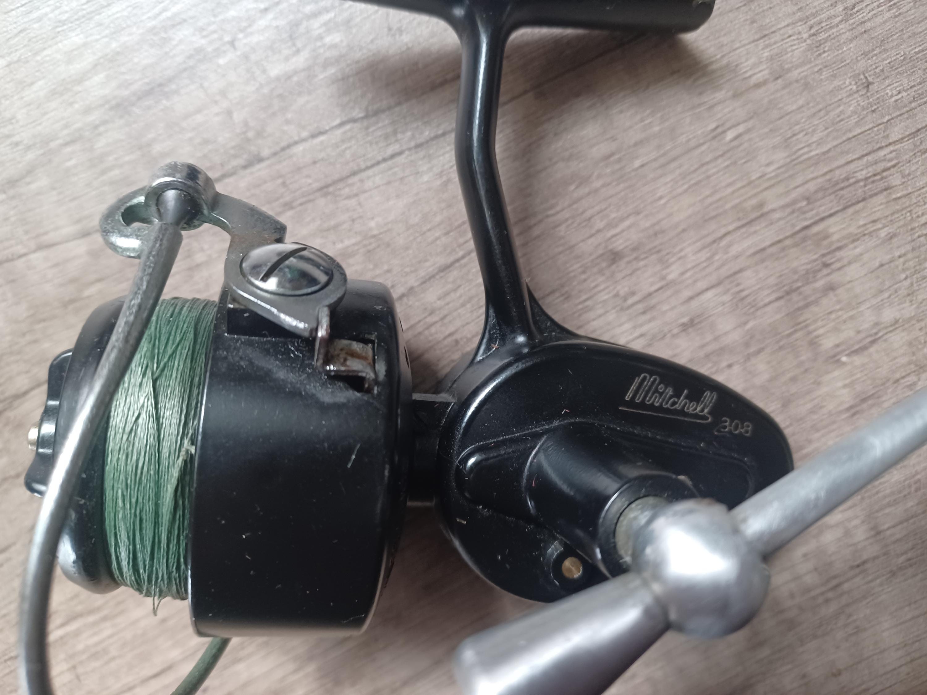 リール MITCHELL308 Vintage Garcia Mitchell 308 Ultralight Spinning Reel Good