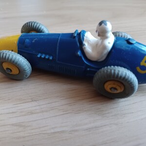 Lot De 7 Voitures Miniatures Dinky Toys Mécanos - Collection Occasion
