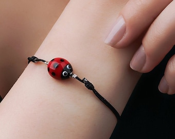 Fortuna (Armband)- Marienkäfer, Murano Glas Schmuck, Glück, verstellbare Kordel Armband, handgemachter Schmuck, Marienkäfer Charme, Geschenk für Tierliebhaber