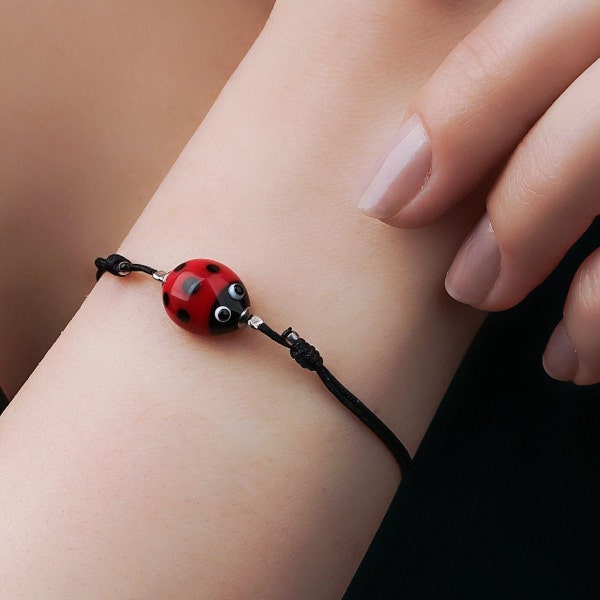 Fortuna (bracelet) - Coccinelle, bijoux en verre de Murano, porte-bonheur, bracelet cordon réglable, bijoux faits main, breloque coccinelle, cadeau pour amoureux des animaux