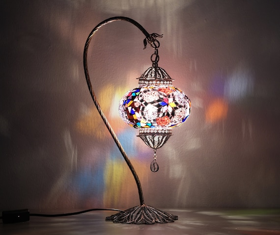 Lampada fatta a mano turca, Lampada a mosaico filigrana, Lampada da terra  di lusso, Lampada da comodino marocchina, Lampada da tavolo in piedi -   Italia