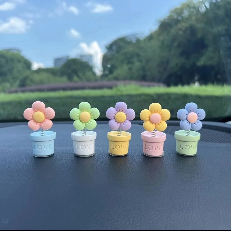 5pcs Cute Flower Dashboard Car Decor, Cute Car Accessories, Cute Car