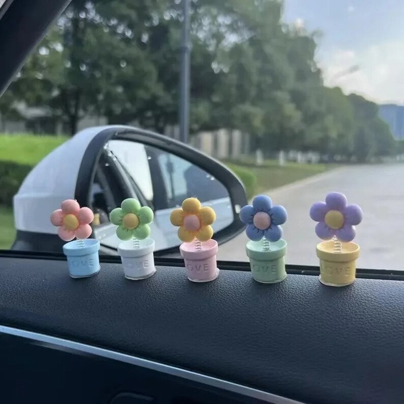 5pcs Cute Flower Dashboard Car Decor, Cute Car Accessories, Cute Car