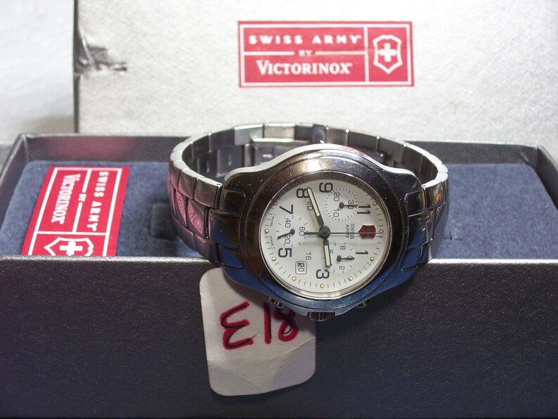 swiss army victorinox stainless steel sapphire crystal watch