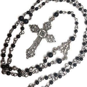 HELLEN Gothic Viktorianisches schwarzes Glas verziertes Kreuz Rosenkranz Rosenkranz Halskette Trad Old School Goth