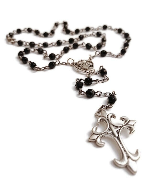 ELIADE Gothic Victorian Sacred Heart Black Glass Crucifix Cross Rosary Chaplet Necklace
