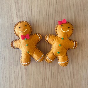 Gingerbread Man or Women | Organic Catnip Toy | cat toys for indoor cats, cute cat toys, natural catnip toys, seasonal, Christmas, holidays