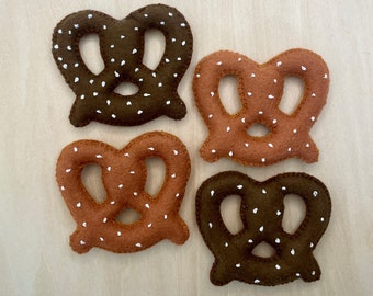 Pretzel Organic Catnip Toy for Interactive Play | cat toys for indoor cats, cute cat toys, natural catnip toys