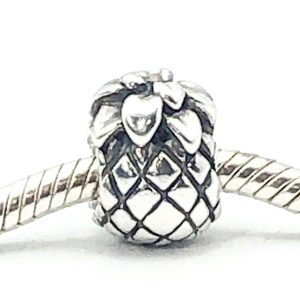Pandora charms pineapple top