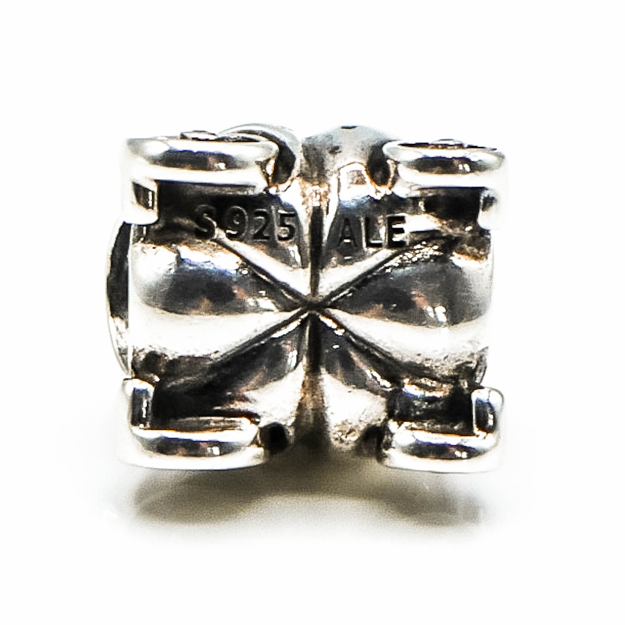 パンドラ　pandora royal carriage charm 14k PANDORA Royal Carriage Sterling Silver Charm With 14K Gold