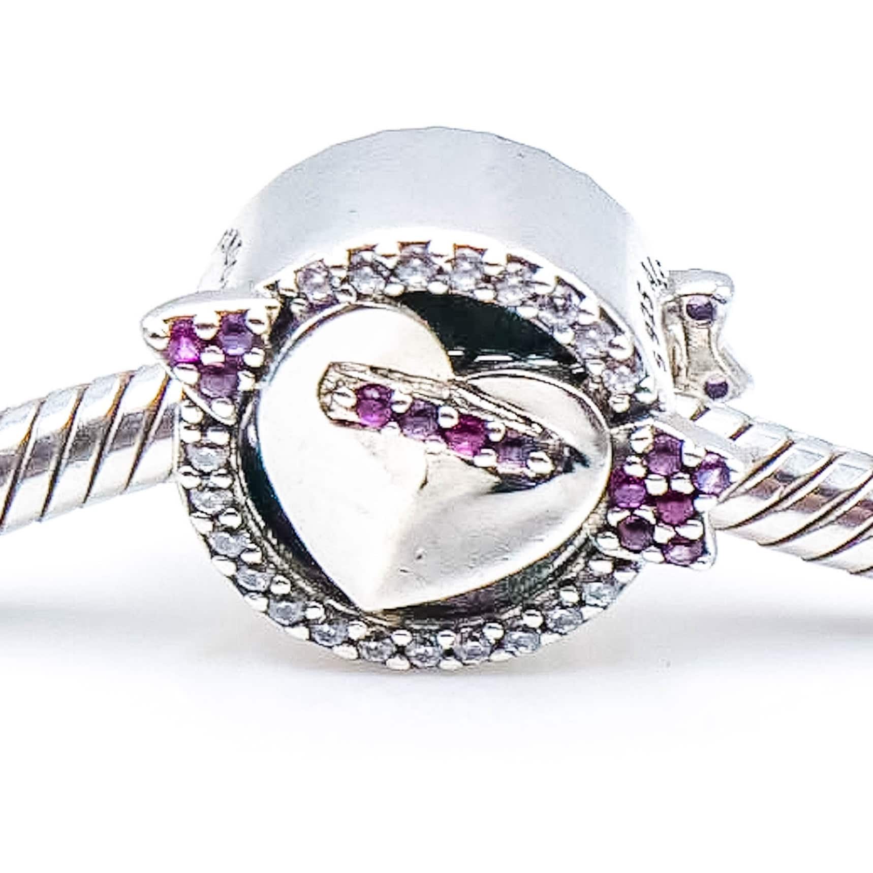 Pandora arrow store