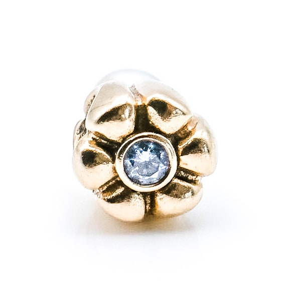 パンドラ　Pandora チャーム　ロイヤルキャリッジ　シルバー　14K パール PANDORA 14K Gold Hanging Pearl Dangle Charm With Freshwater